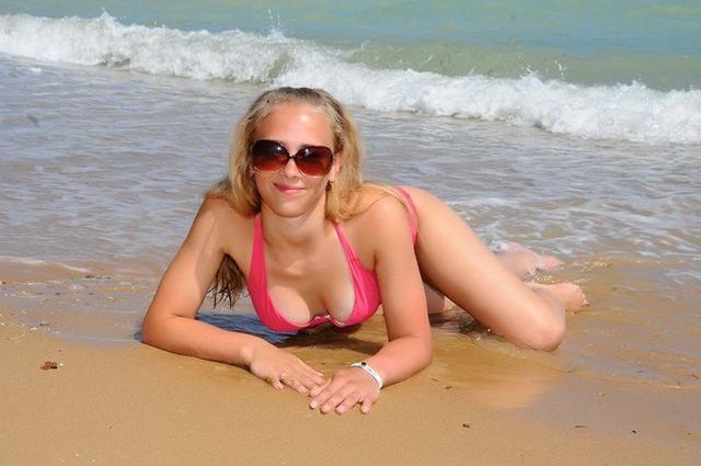 Эротичные фотографии блондинок с пляжа в выборе 12 фотка